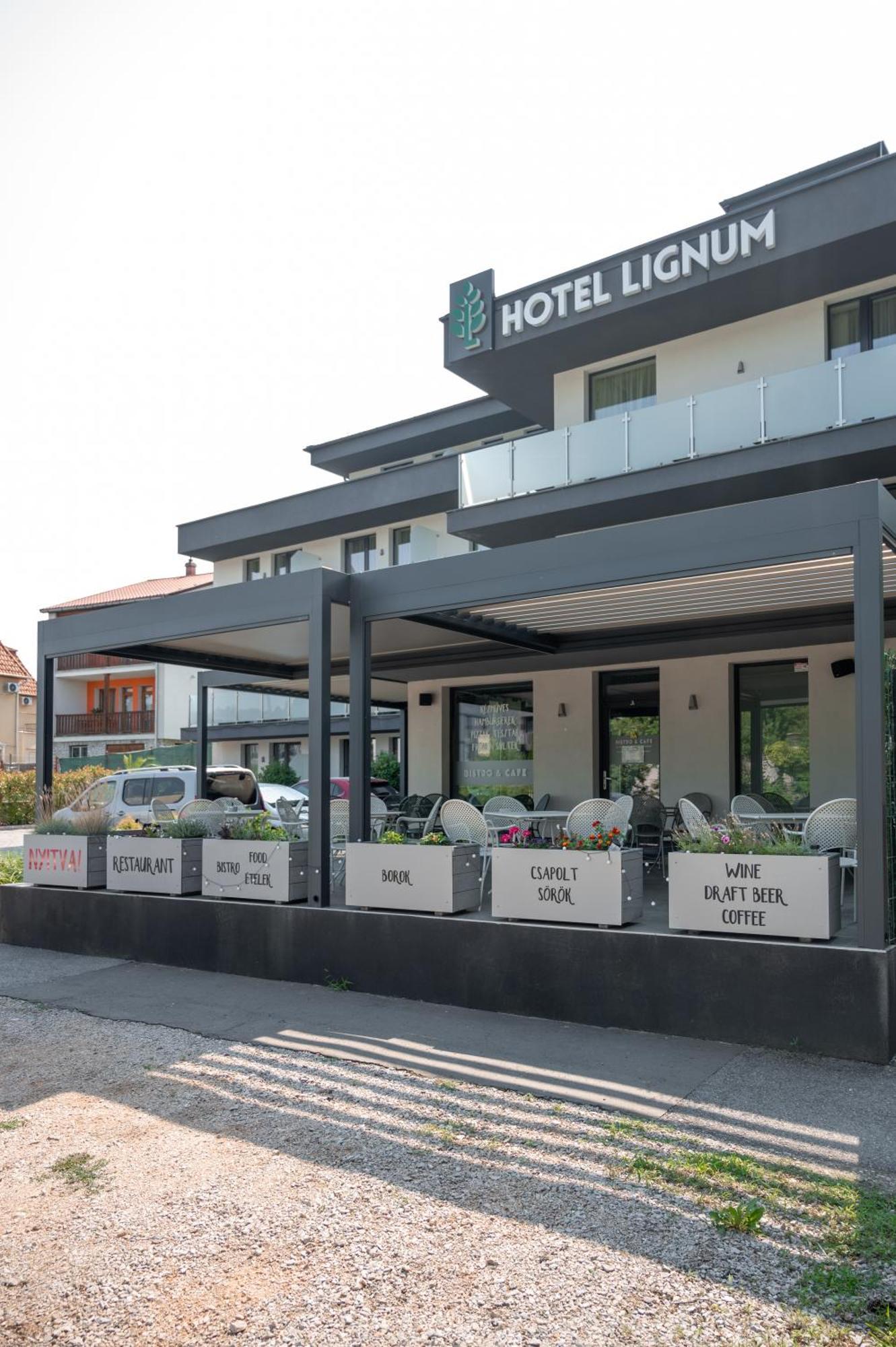 Lignum Hotel Miskolc Exteriör bild